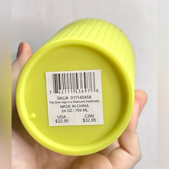 Starbucks Winter 2022 Yellow Soft Touch Grid 24oz Tumbler - Picture 5 of 5